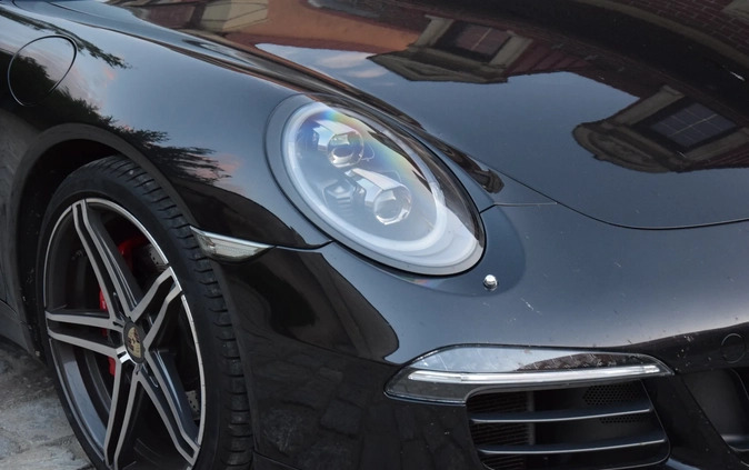 Porsche 911 cena 309911 przebieg: 78300, rok produkcji 2012 z Lubniewice małe 277